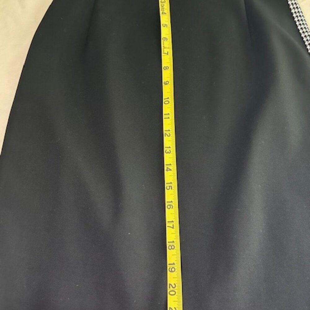 Escada Sport Black Pencil Skirt w Herringbone Side Trim *See Measurements* Small - Picture 7 of 13